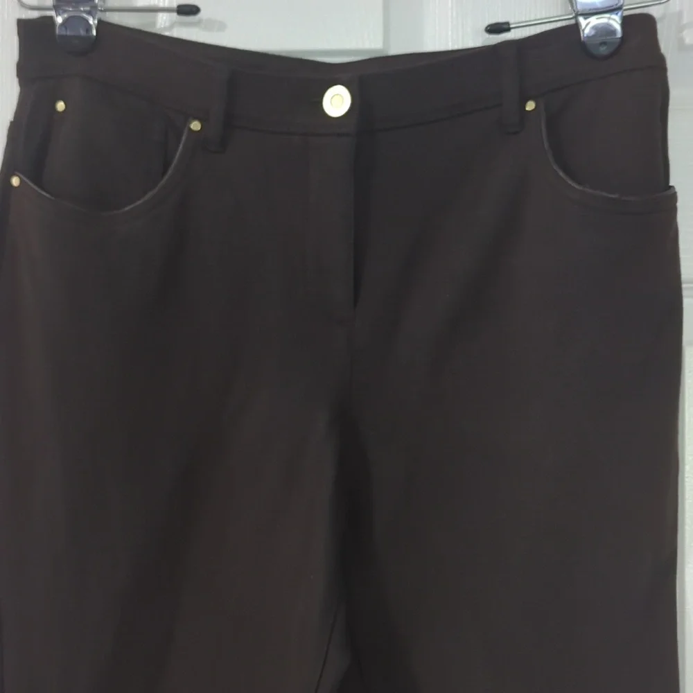 Chico's So Slimming Brown Getaway Slim Leg Pants Chicos 1 Short ~ Sz 8